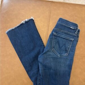 MOTHER The Weekender Fray Jeans in Home Movies